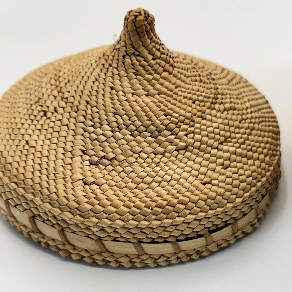 Vtg Nootka/ Makah Domed Lidded Native American Basket Northwest Coast 6.5